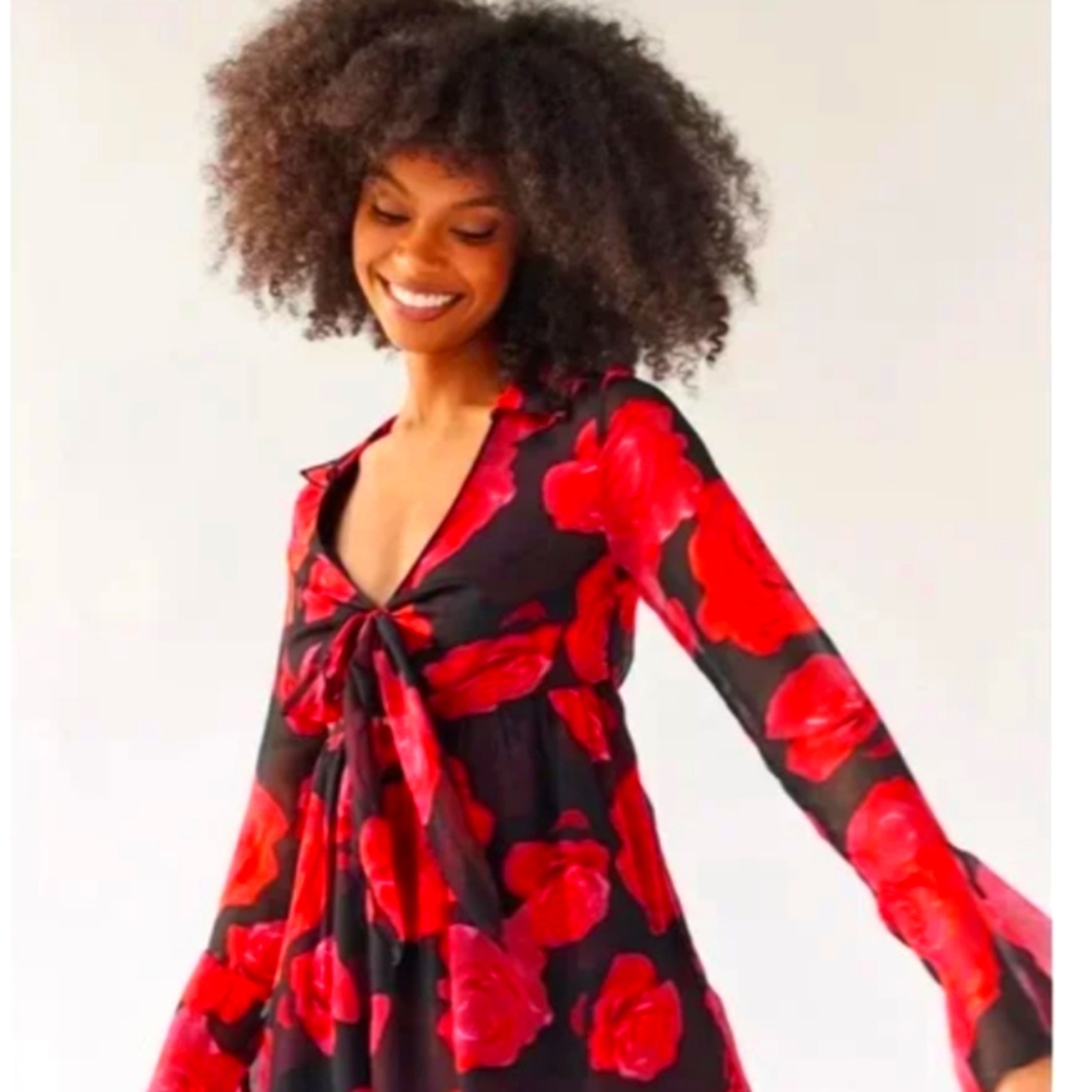 Urban Outfitters Kiki Rose Tie-Front Size medium